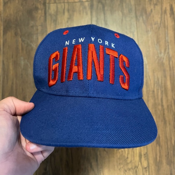 New York Giants football SnapBack NFL adjustable hat - Picture 1 of 4